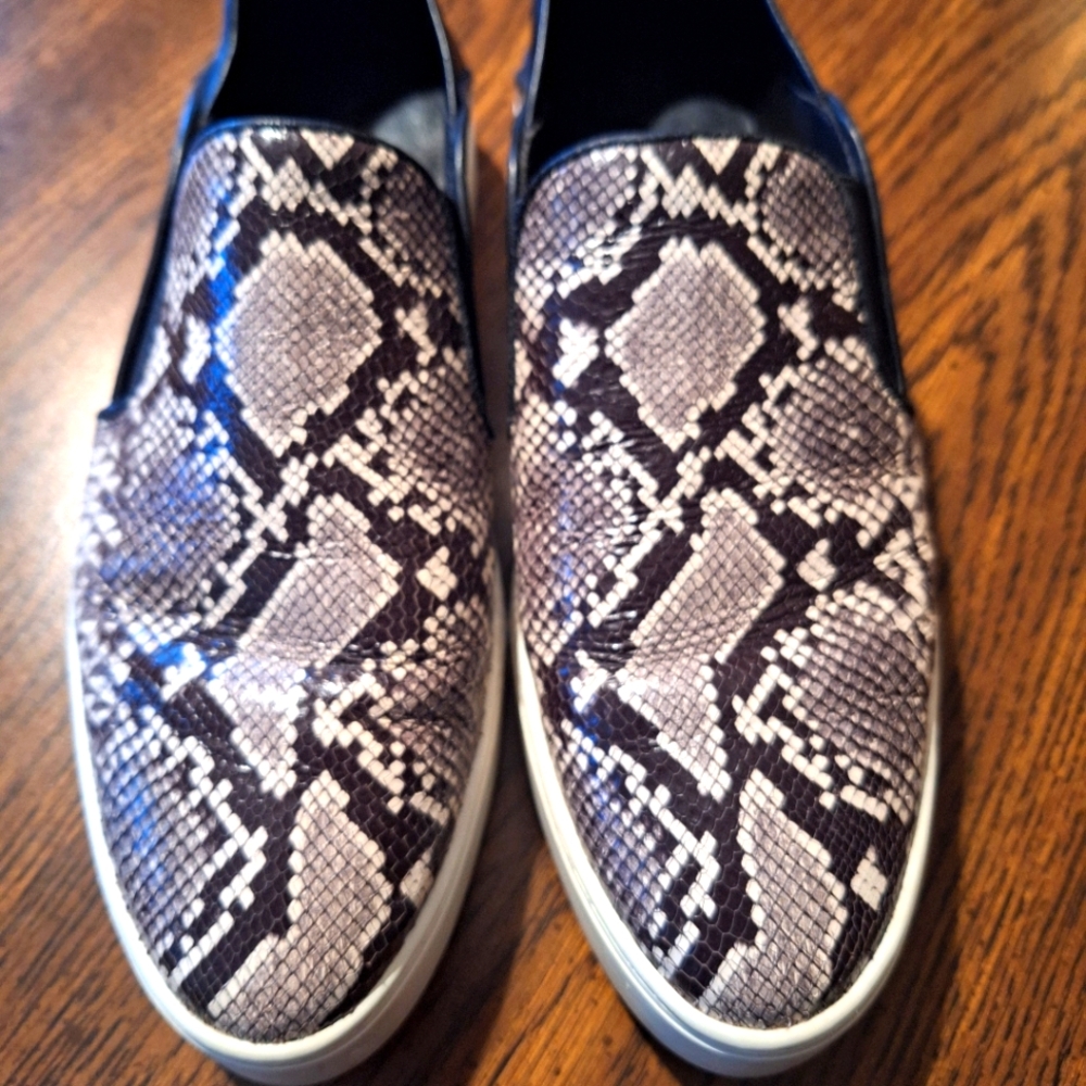 Vince Camuto Snake Garvey Slip-On Sneaker Size 6.5 Women's